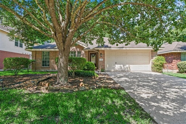 property at 43 E Russet Grove Cir