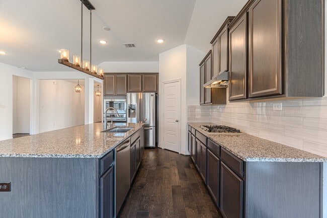 property at 3439 Cres Vista Dr