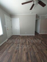 9816 Titan Dr in Louisville, KY - Building Photo - Building Photo