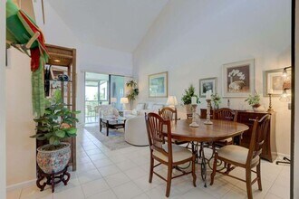 143 Bay Colony Dr N in North Palm Beach, FL - Building Photo - Building Photo