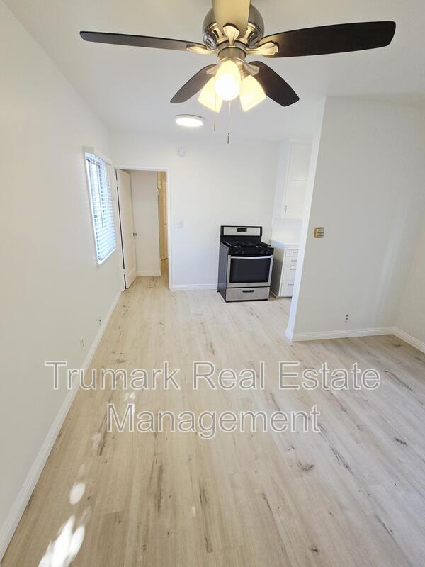 property at 526 Naranja Dr