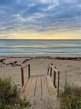 9940 S Ocean Dr in Jensen Beach, FL - Building Photo - Building Photo