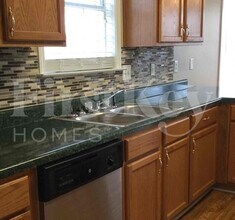 10166 Green Moss Dr N in Cordova, TN - Building Photo - Building Photo