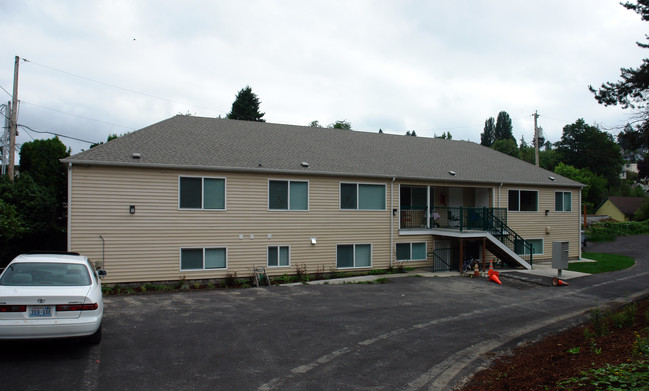 325 Pear St NE in Olympia, WA - Foto de edificio - Building Photo