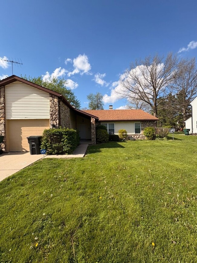 property at 312-314 W Charter Dr