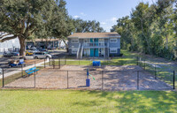 zLakewood Oaks in Jacksonville, FL - Building Photo - Other