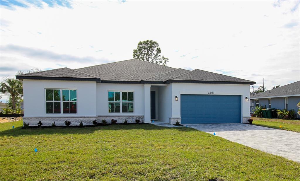 23081 Nugent Ave in Port Charlotte, FL - Building Photo