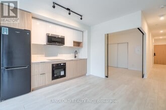 5 Defries St in Toronto, ON - Building Photo - Building Photo