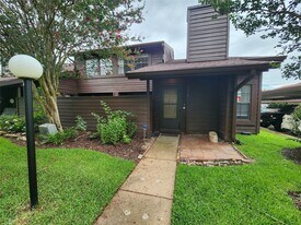 2611 Grants Lake Blvd in Sugar Land, TX - Building Photo