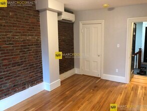 252 Newbury St, Unit 6 in Boston, MA - Foto de edificio - Building Photo