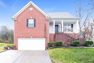 5012 Chadfield Way, Unit 469 in Nashville, TN - Building Photo