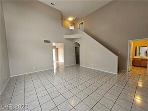 729 Tawney Eagle St in Henderson, NV - Building Photo - Building Photo