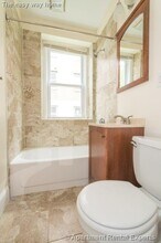 136 Highland Ave in Somerville, MA - Building Photo - Building Photo