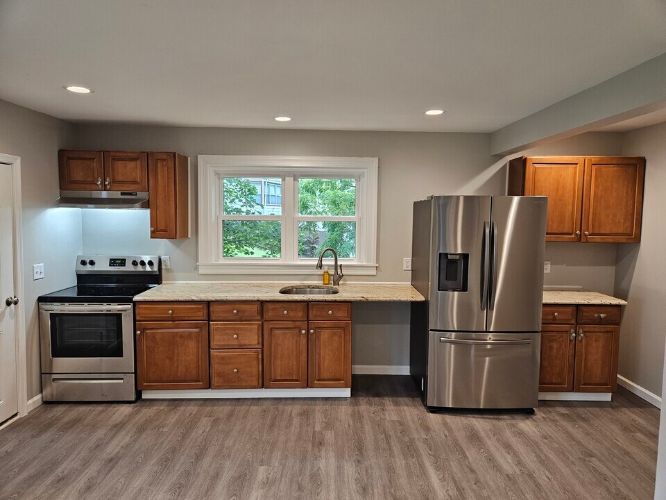 269 Rexmont Rd, Unit 269 rexmont rd. Apt 3 in Lebanon, PA - Building Photo