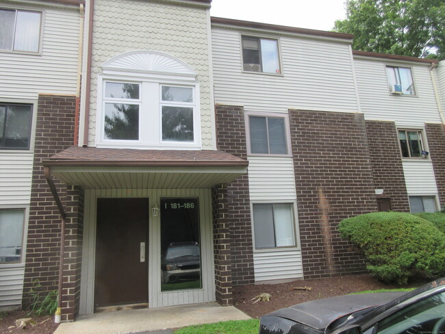 property at 7 Padanaram Rd