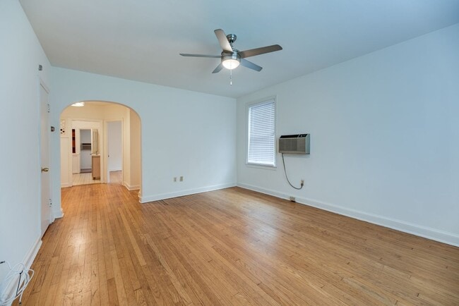 2614 41st St NW in Washington, DC - Building Photo - Building Photo