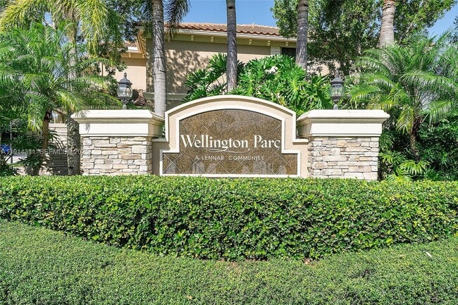property at 10450 Wellington Parc Dr