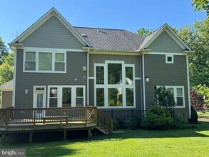 7702 Trammell Rd in Annandale, VA - Building Photo - Building Photo