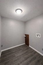 3643 Elsa Ave in St. Ann, MO - Building Photo - Building Photo