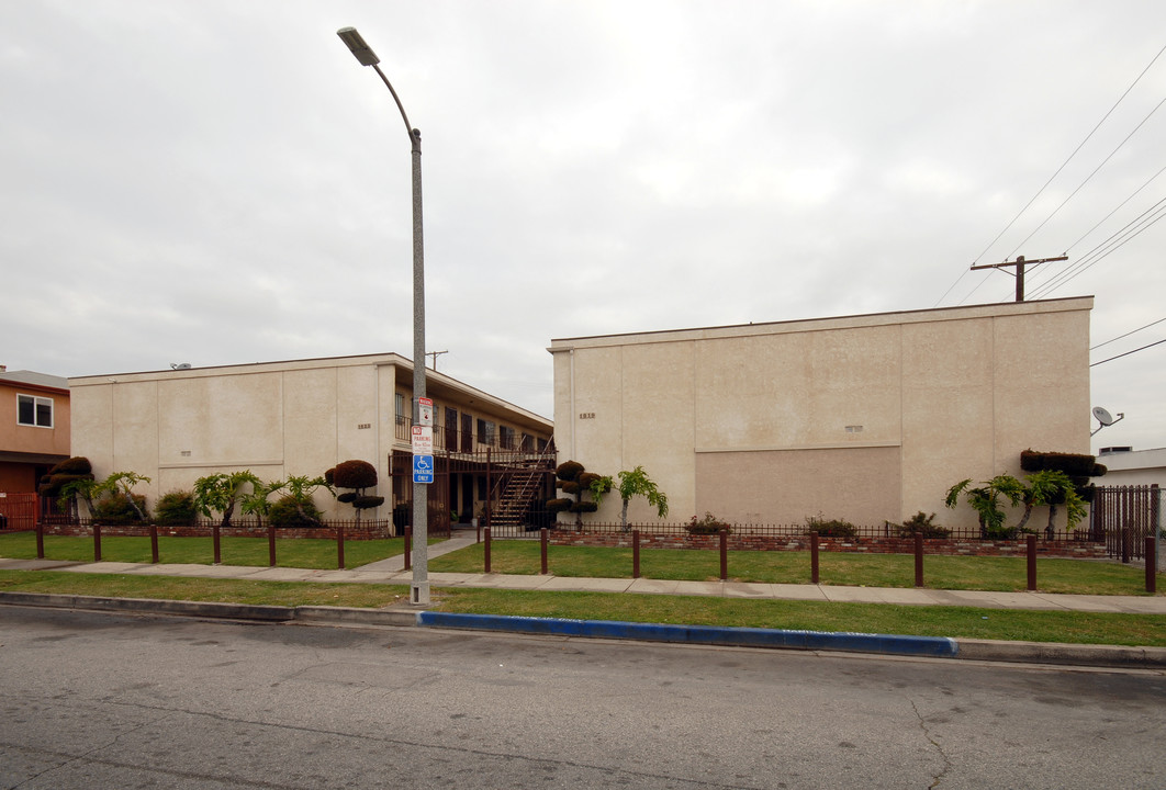 1819 W 87th St in Los Angeles, CA - Building Photo