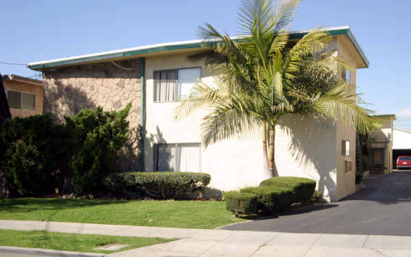 1651 W 147th St in Gardena, CA - Building Photo