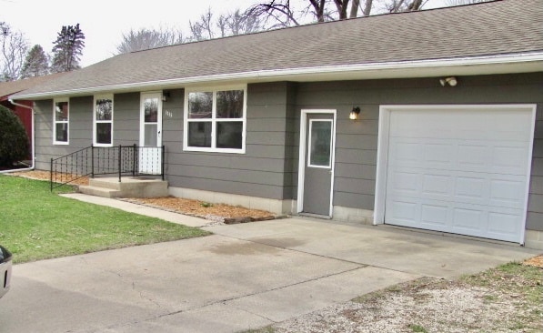 property at 1115 Poplar St