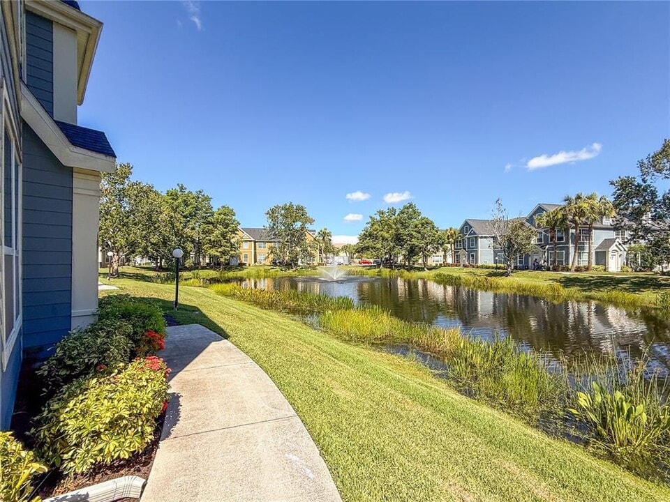 5560 Rosehill Rd in Sarasota, FL - Building Photo