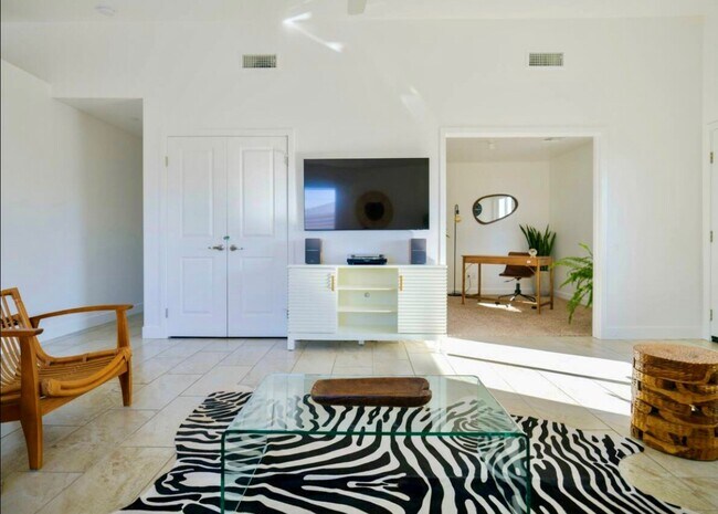 13609 Avenida la Vis in Desert Hot Springs, CA - Building Photo - Building Photo