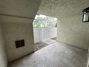 6907 Quail Pl in Carlsbad, CA - Building Photo - Building Photo