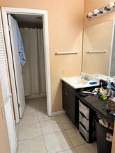 9401 Lime Bay Blvd in Tamarac, FL - Building Photo - Building Photo