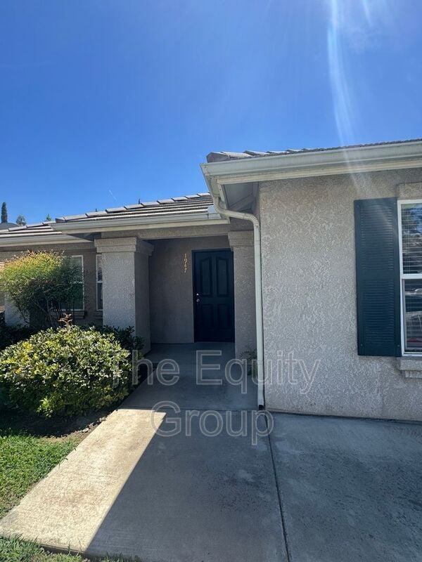 property at 1947 E Academy Ave