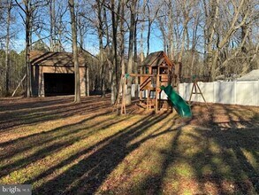 204 Maryland Rd in Stevensville, MD - Building Photo - Building Photo