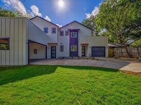 2005 Uphill Ln in Austin, TX - Building Photo