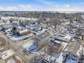 24 Congress St in Stamford, CT - Building Photo