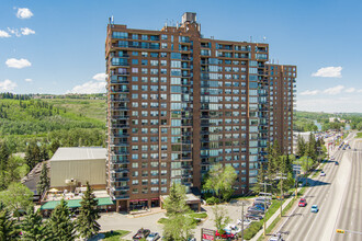 Riverside in Calgary, AB - Building Photo - Building Photo