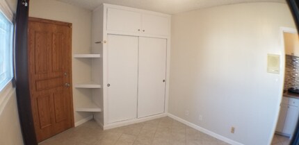 520 S Flower St-Unit -11 in Inglewood, CA - Building Photo - Building Photo