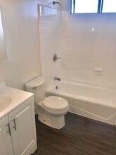 151 N Hoover St in Los Angeles, CA - Building Photo - Building Photo