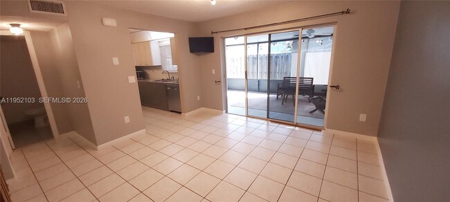 4992 SW 123rd Terrace in Cooper City, FL - Building Photo - Building Photo