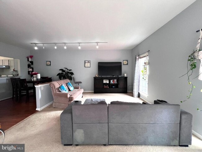 property at 507 Breckinridge Square SE