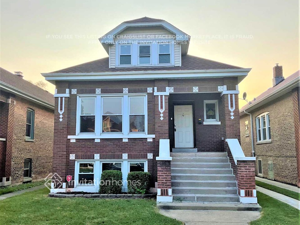 2342 Clarence Ave in Berwyn, IL - Building Photo