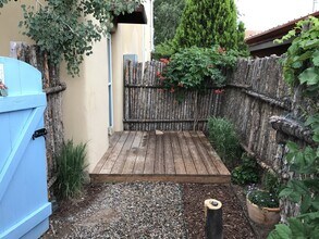 812A Cll Saragosa in Santa Fe, NM - Building Photo - Building Photo