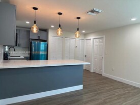 615 NW 90th St in El Portal, FL - Building Photo
