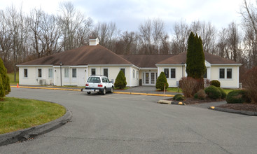 Stonecroft Village *WAITLIST IS CLOSED* in Hebron, CT - Building Photo - Building Photo