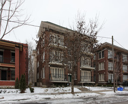 3533-3535 Wyandotte St Apartments