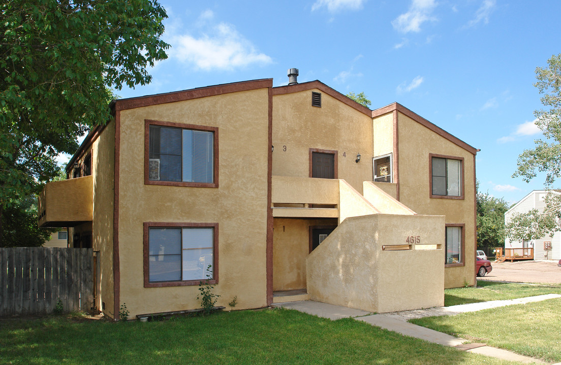 4615 Picturesque Ct in Colorado Springs, CO - Building Photo