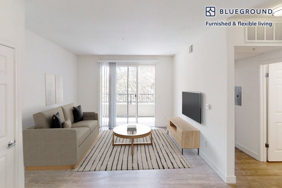 1257 Lakeside Dr, Unit FL1-ID7103A in Sunnyvale, CA - Building Photo