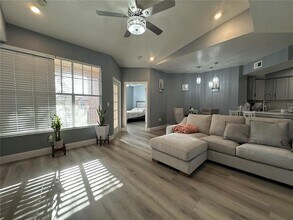 5554 Metrowest Blvd in Orlando, FL - Building Photo - Building Photo
