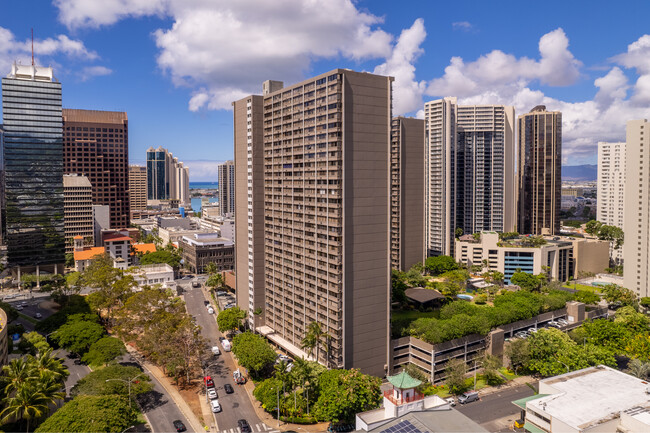 Kukui Plaza in Honolulu, HI - Foto de edificio - Building Photo