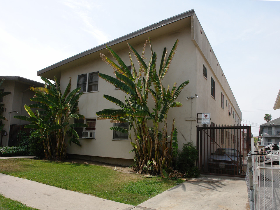 529 N Berendo St in Los Angeles, CA - Building Photo