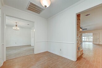 5507 Enchanted Timbers Dr, Unit 156 in Humble, TX - Building Photo - Building Photo